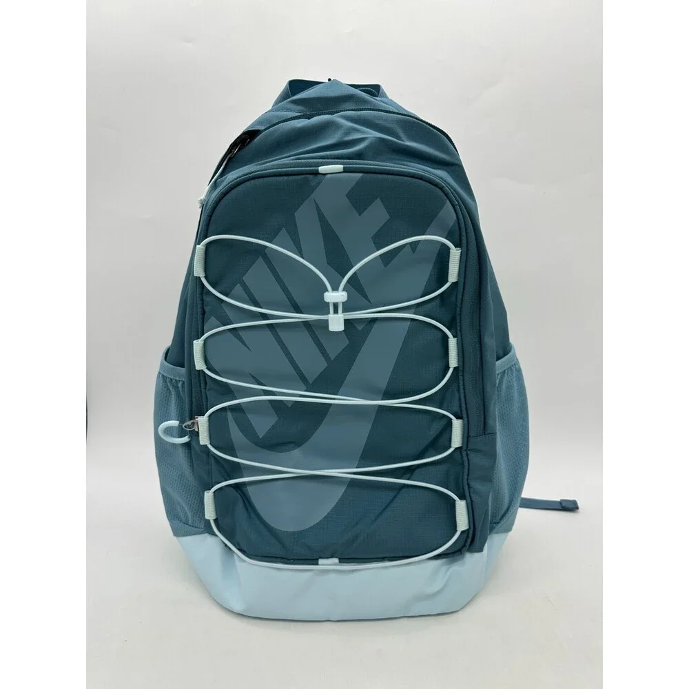 hayward futura backpack nike Sportswear for Men, Large Backpack with D SPACIOUS AND VERSATILE The Nike backpacks feature a spacious main compartment and padded shoulder straps for ample storage and comfortable carrying Nike Hayward Futura Backpack Maroon